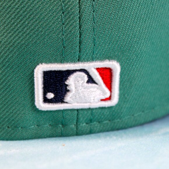 Boston Red Sox New Era 2025 City Connect 59FIFTY ON FIELD Line - Fitted 7- 1/8 - Picture 5 of 8